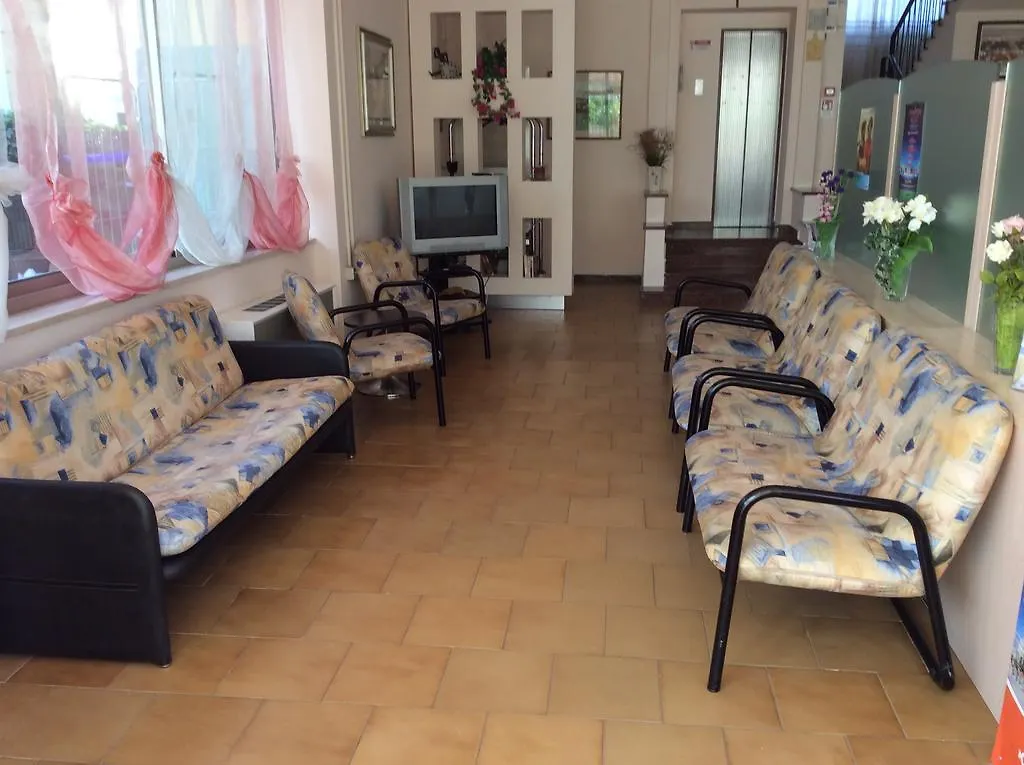 ריצ'יונה Hotel Pupa